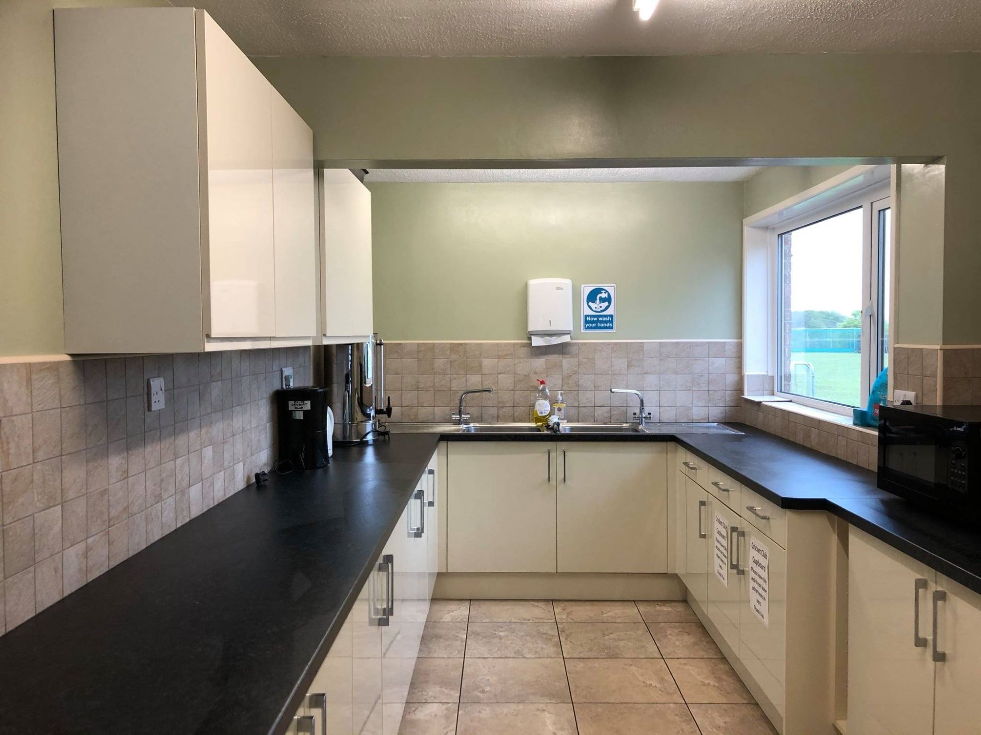 Photo of kitchen 